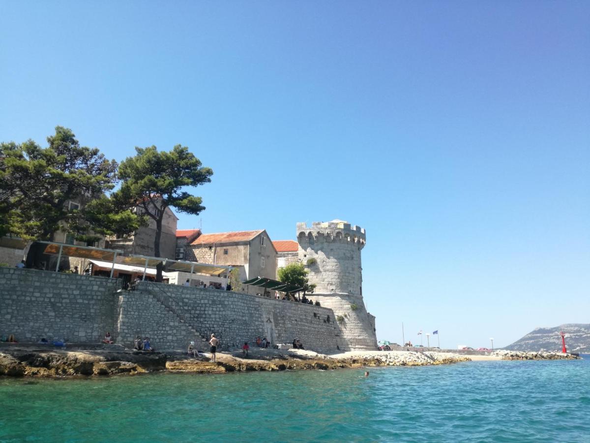 Apartment Petrovic Korcula Town Bagian luar foto
